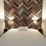 Logis Hotel Des Portes De Meuse Hotel