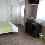 Logis Des Portes De Meuse 2* Пагны-Сур-Меусе