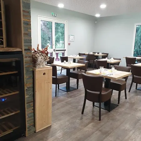 Logis Des Portes De Meuse Hotel 2*