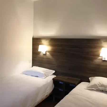 Restaurant Des Portes De Meuse Hotel 2*