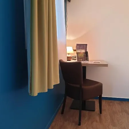 Logis Des Portes De Meuse Hotel 2*