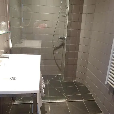 Logis Des Portes De Meuse Hotel 2*