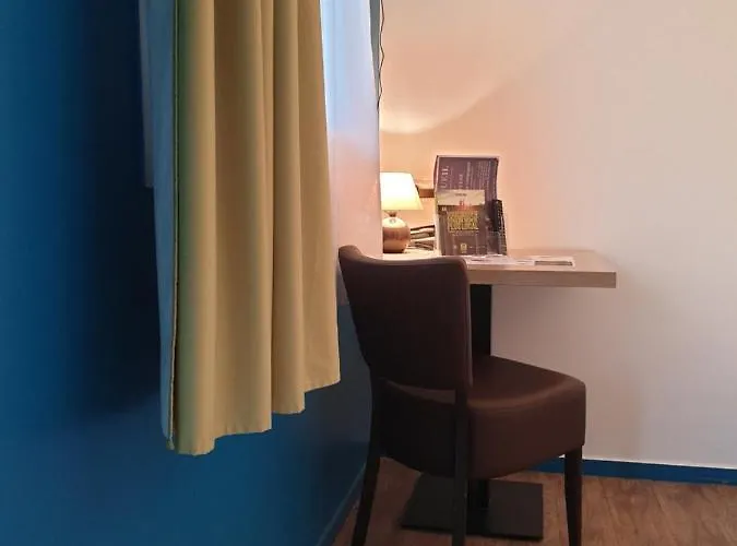 Logis Des Portes De Meuse Hotel 2*